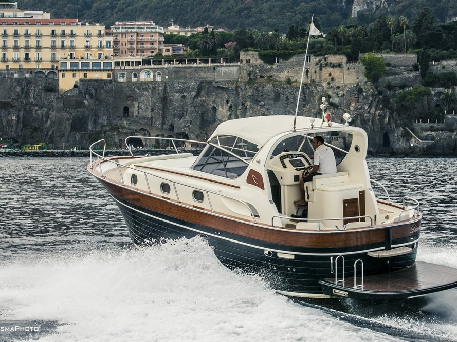 APREAMARE 38ft DIAMOND | Mar Amar boat tour Sorrento